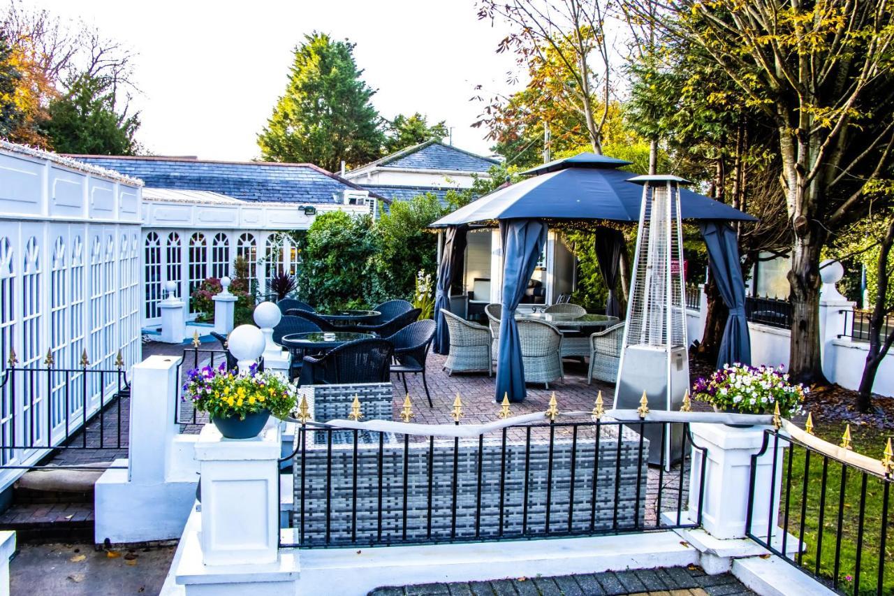 Hotel The Lord Bute Highcliffe Exterior foto